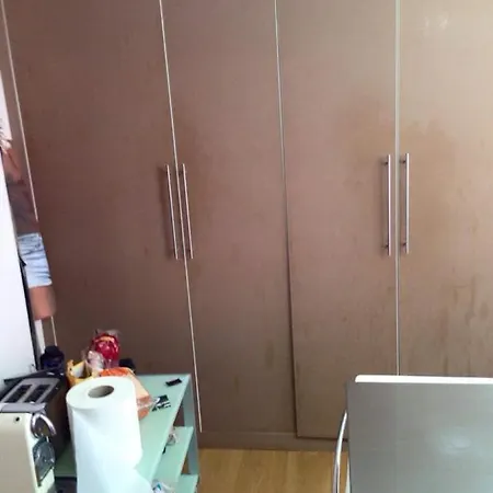 Apartamento Piso Moderno, Céntrico Y Con Garaje Gratis