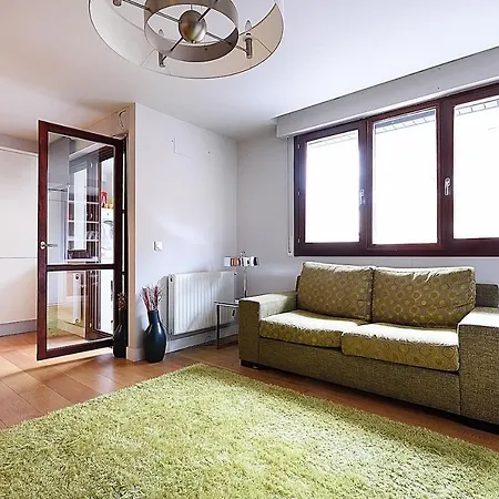 Apartamento Piso Moderno, Céntrico Y Con Garaje Gratis