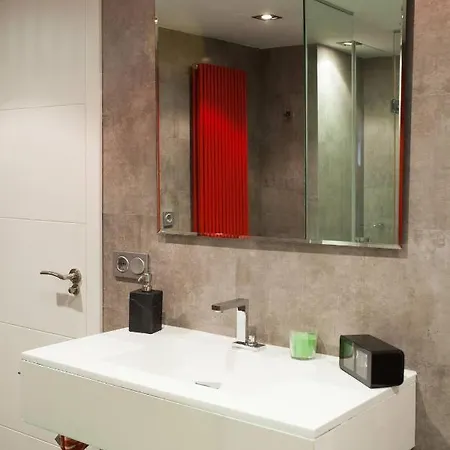 Piso Moderno, Céntrico Y Con Garaje Gratis