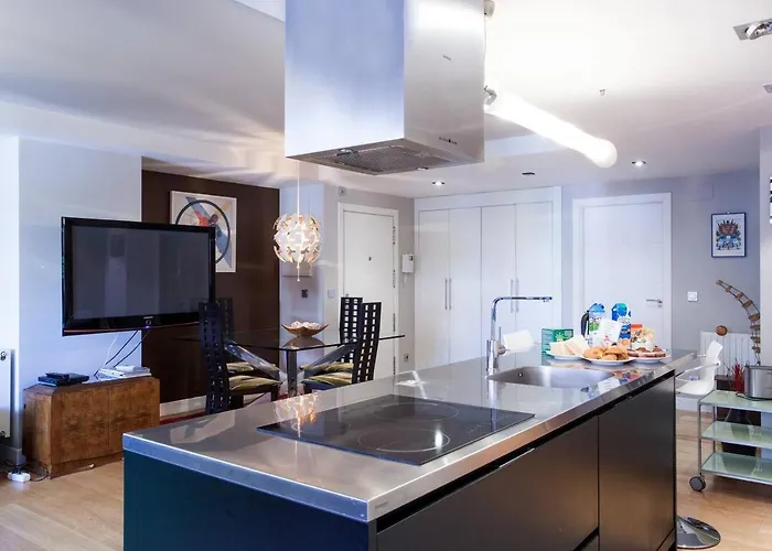 Piso Moderno, Centrico Y Con Garaje Gratis