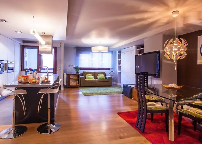 Piso Moderno, Céntrico Y Con Garaje Gratis * Bilbao