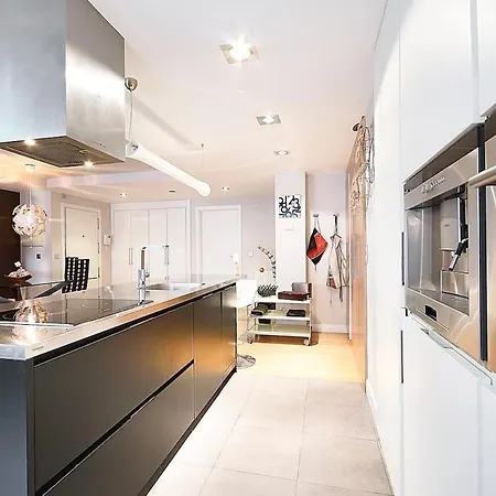 Piso Moderno, Centrico Y Con Garaje Gratis Бильбао